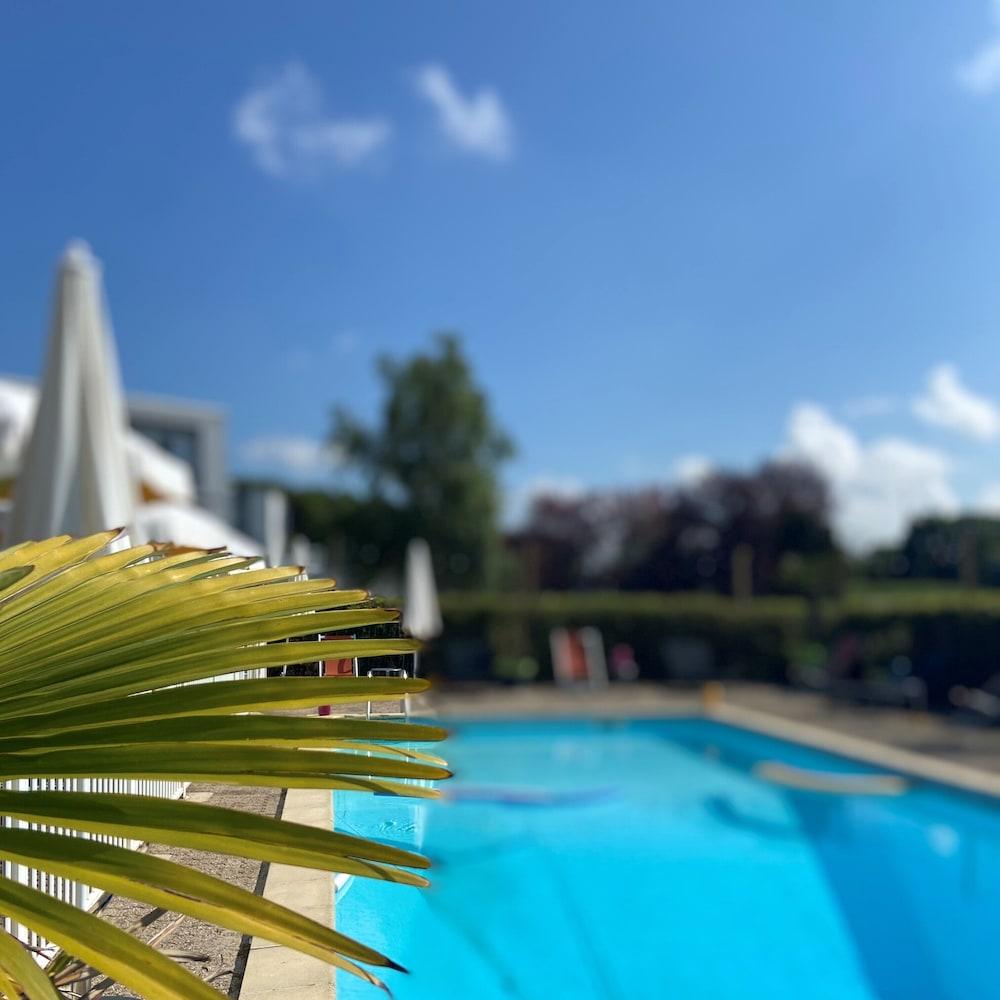 Mercure Reims Parc Des Expositions Exterior photo